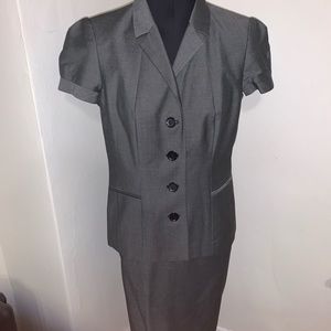 Calvin Klein Skirt Suit Sz 6